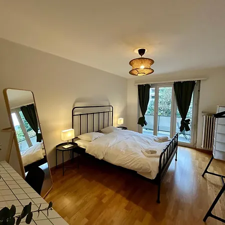 Διαμέρισμα Chic Comfort In A Prime Location *