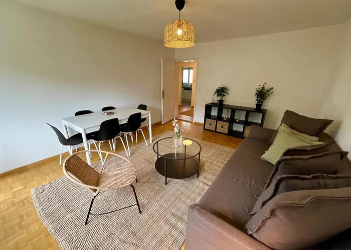 Chic Comfort In A Prime Location Apartmán *