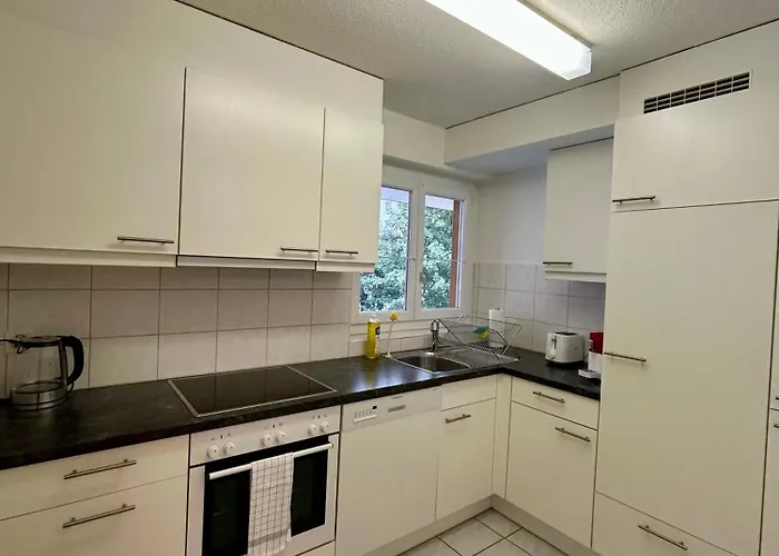 Chic Comfort In A Prime Location Apartman